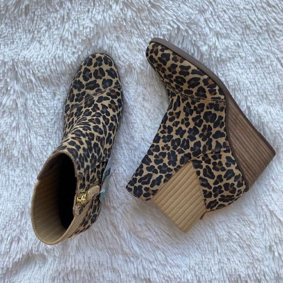 NEW TOMS Sadie Suede Wedge Leather Wedge Bootie Leopard Print Side Zip Boots - Picture 3 of 10